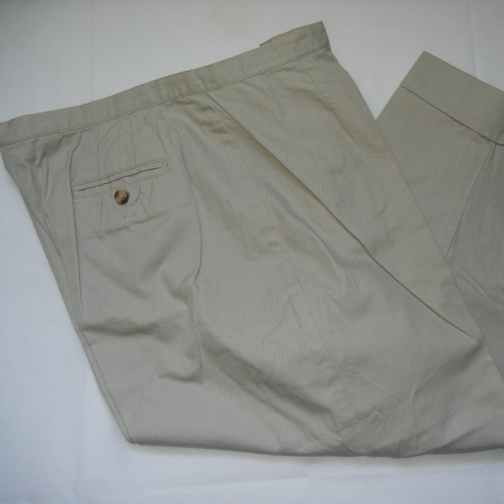 Vintage High Rise Talbot's Sz 16 Capri Pants Belted Flat Front Pockets Hem     *
